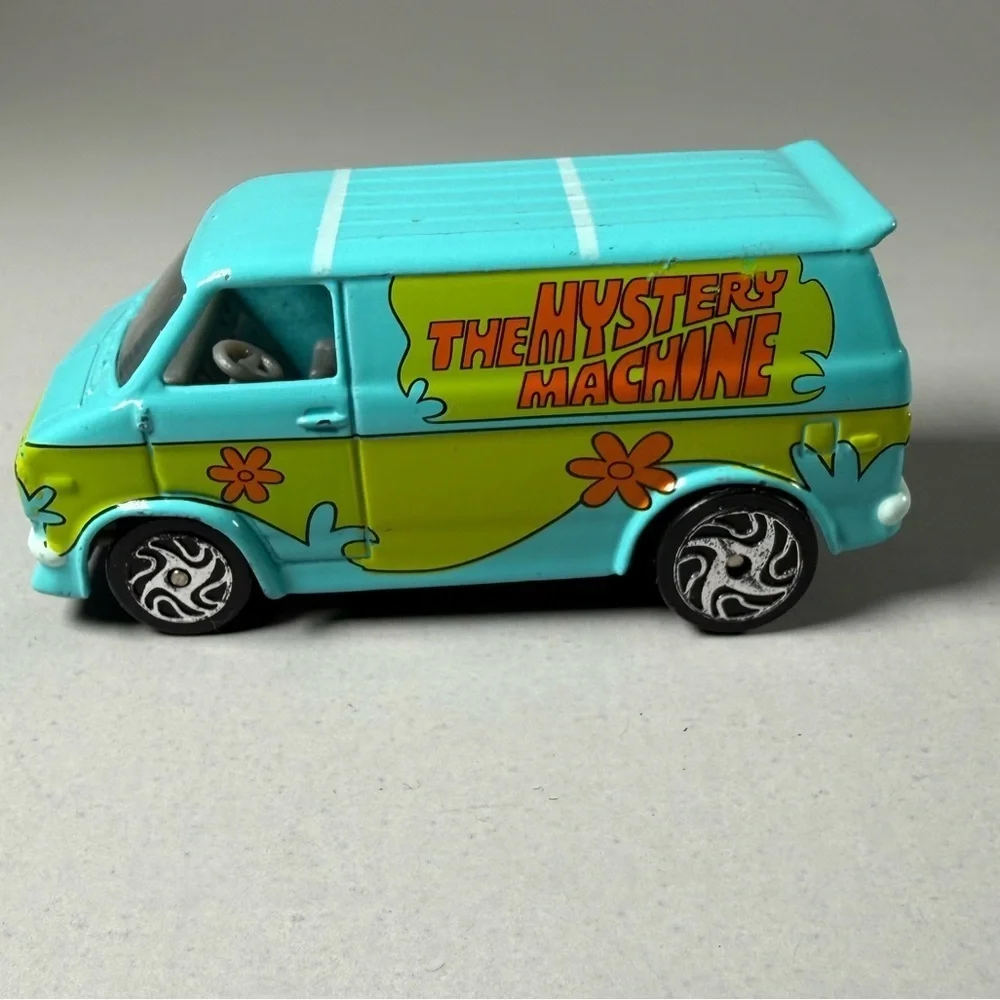 Racing Champions Scooby-Doo Mystery Machine Van Die-Cast 1:64